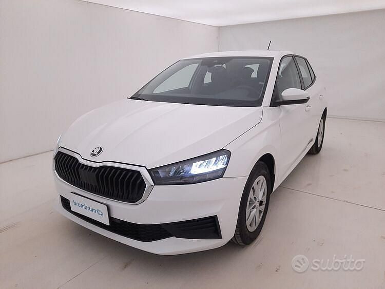 Bianco Usata 2023 Skoda Fabia Ambition Tre volumi | 12.490 € (Ottimo prezzo) - Immagine 1/4