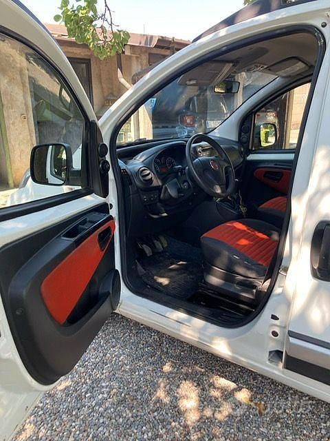 Usata Fiat Qubo Trekking 75 CV (55 kW) 2013 Bianco Monovolume