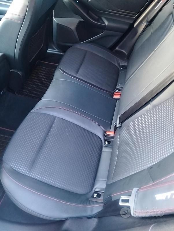 Usata Ford Focus ST-Line 120 CV (88 kW) 2020 Blu Berlina