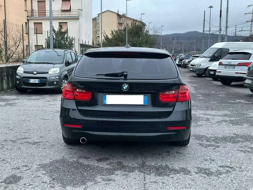 Usata BMW 320 184 CV (135 kW) 2013 Nero Station wagon