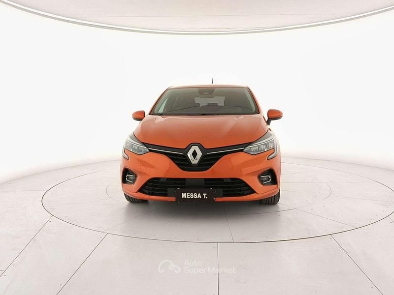 Usata Renault Clio V Intens 72 CV (52 kW) 2020 Arancione Berlina