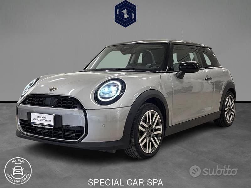 Usata Mini Cooper Classic 156 CV (114 kW) 2024 Grigio Utilitaria