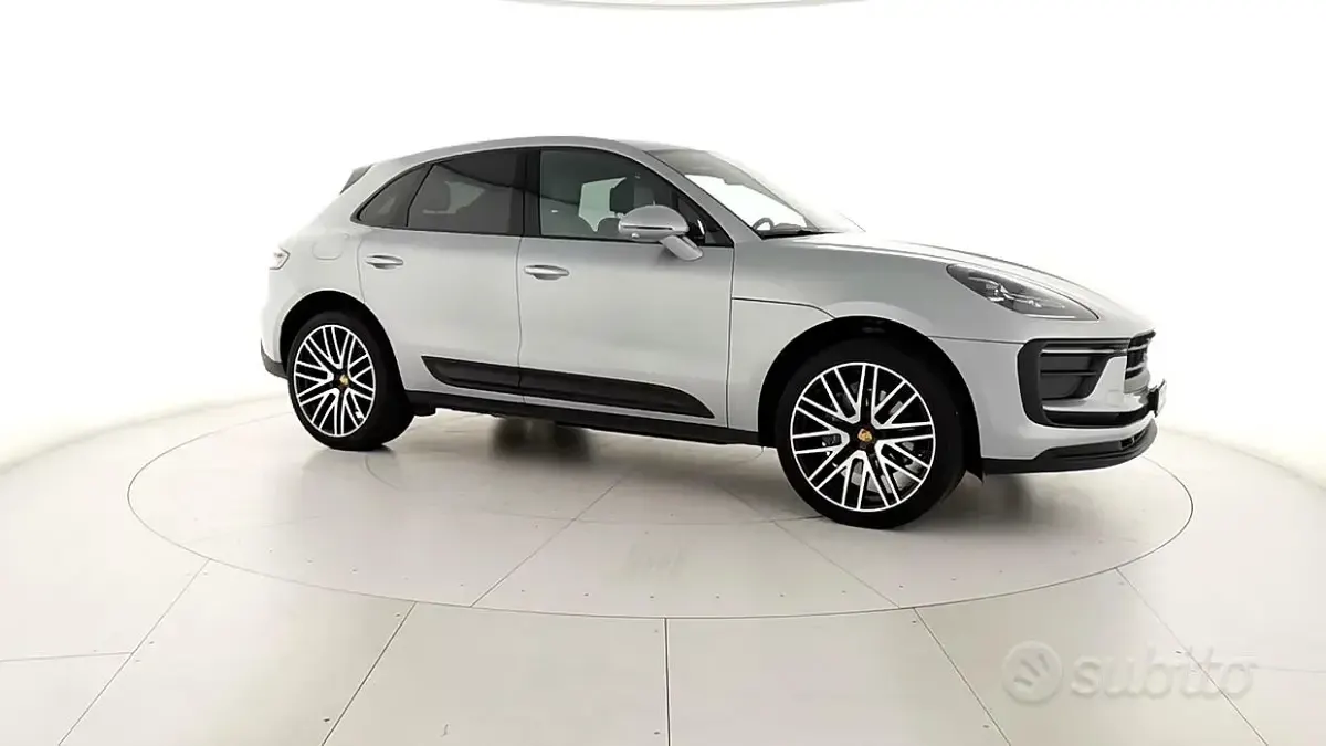 Usata Porsche Macan 265 CV (194 kW) 2023 Grigio SUV