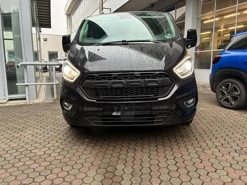 Usata Ford Tourneo Custom 184 CV (135 kW) 2022 Nero Furgone