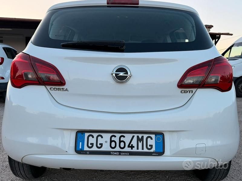 Usata Opel Corsa 75 CV (55 kW) 2016 Bianco Utilitaria