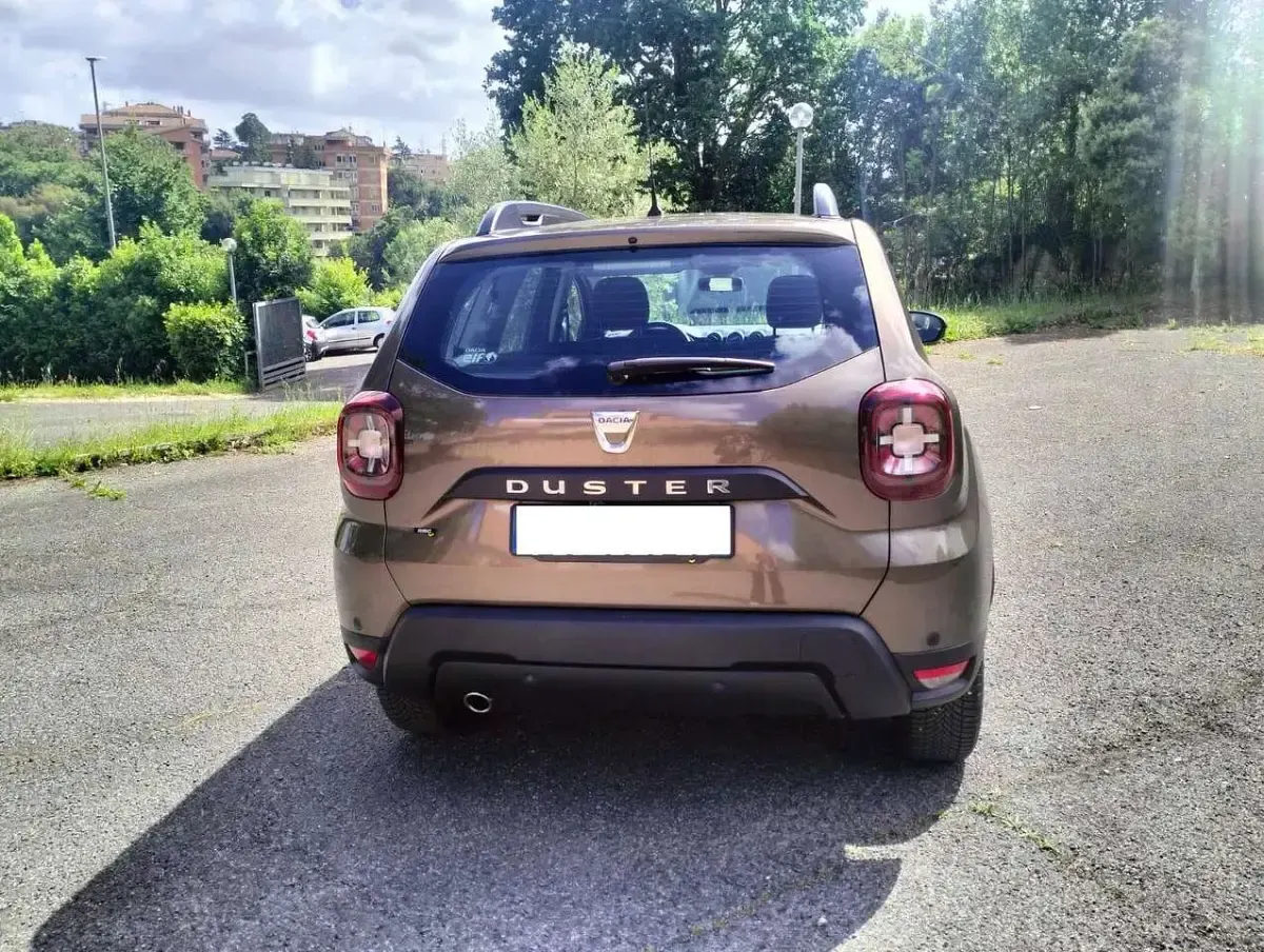 Usata Dacia Duster Prestige 109 CV (80 kW) 2018 Verde SUV