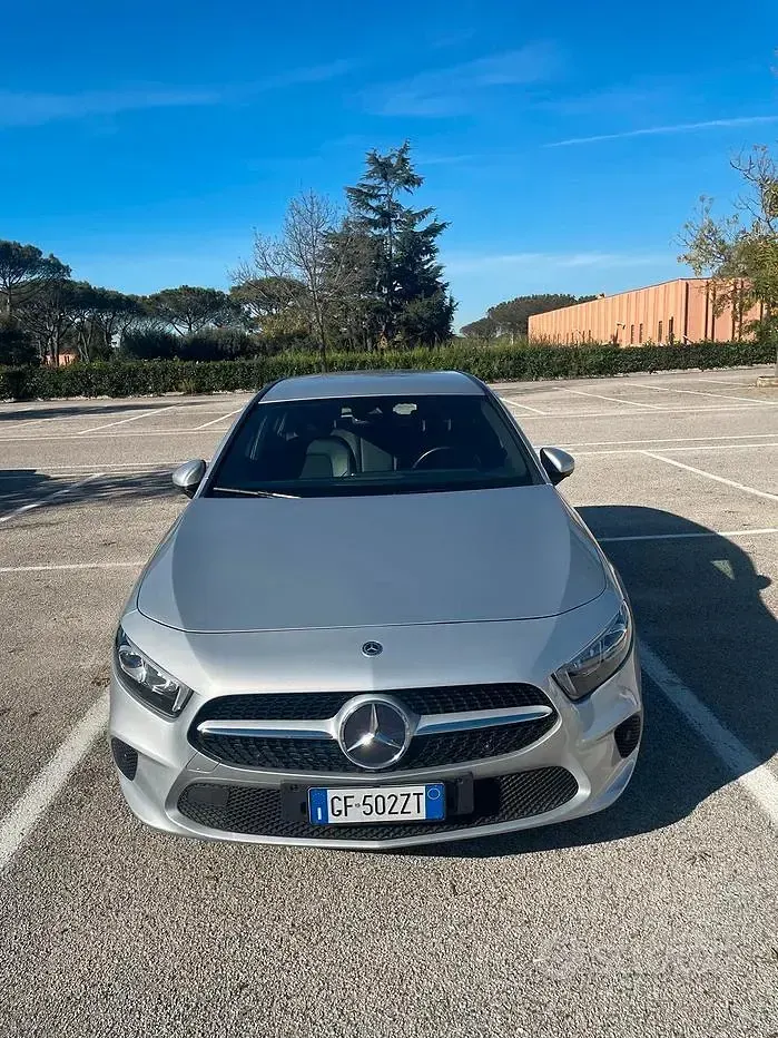Usata Mercedes CLA180 116 CV (85 kW) 2021 Grigio Berlina