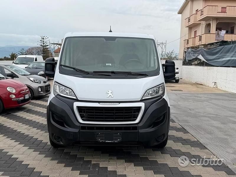 Usata Peugeot Boxer 140 CV (102 kW) 2021 Bianco Furgone