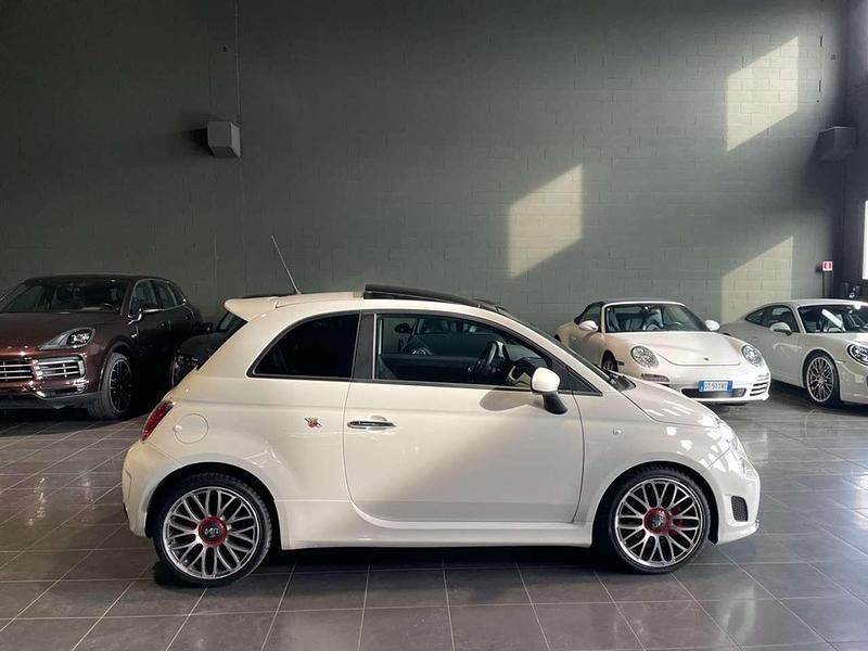 Usata Abarth 500 135 CV (99 kW) 2010 Bianco Utilitaria