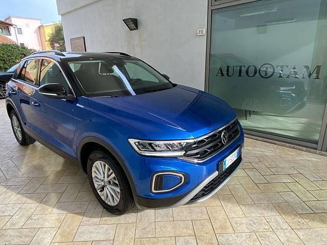Usata VW T-Roc 110 CV (80 kW) 2022 Blu SUV