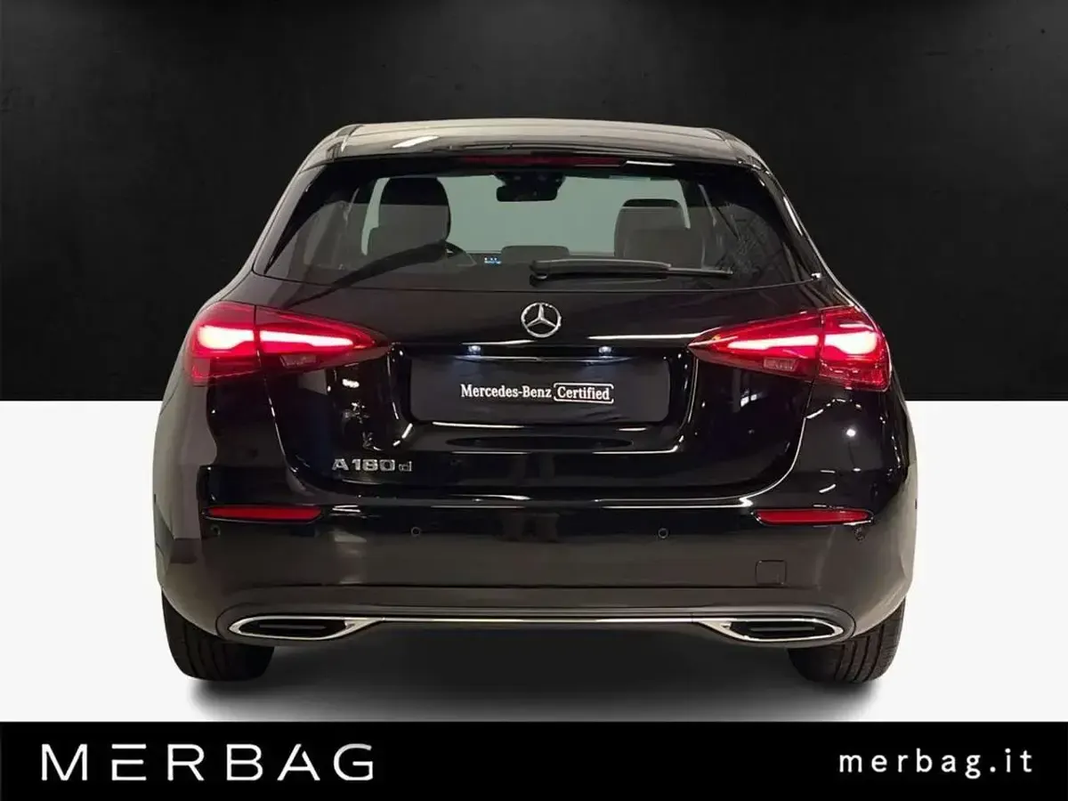 Usata Mercedes A180 Progressive 116 CV (85 kW) 2026 Nero Berlina