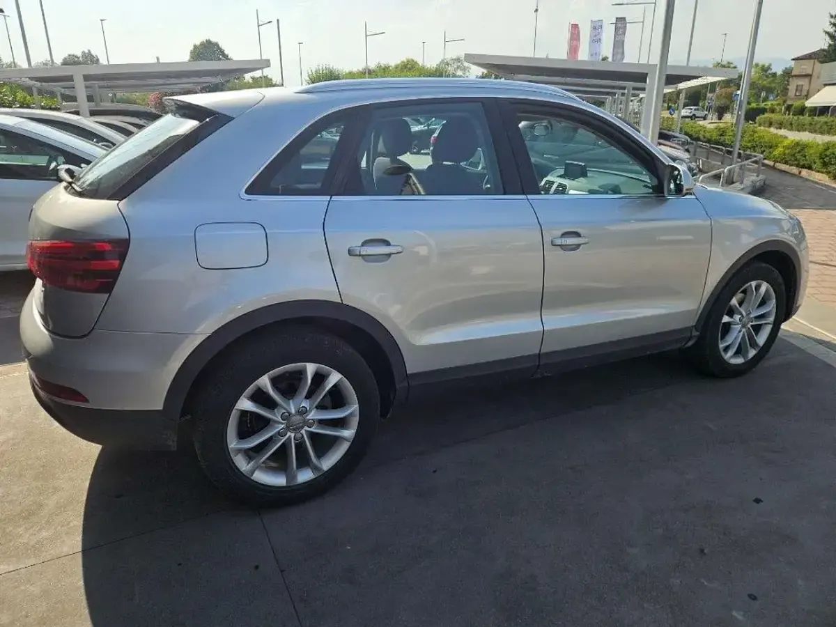 Usata Audi Q3 177 CV (130 kW) 2012 Grigio metallizzato SUV