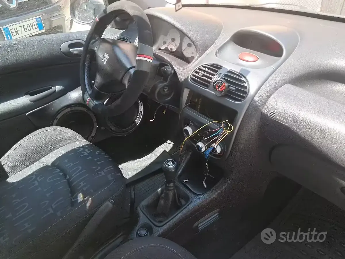Usata Peugeot 206 88 CV (64 kW) 2004 Nero Berlina