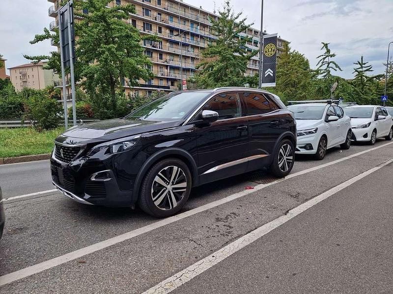 Usata 2017 Peugeot 3008 GT SUV | 13.000 € (Ottimo prezzo) - Immagine 1/4