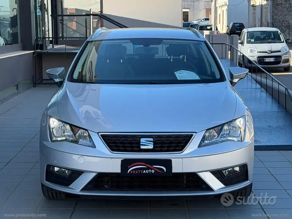 Usata Seat Leon ST 116 CV (85 kW) 2017 Grigio Station wagon
