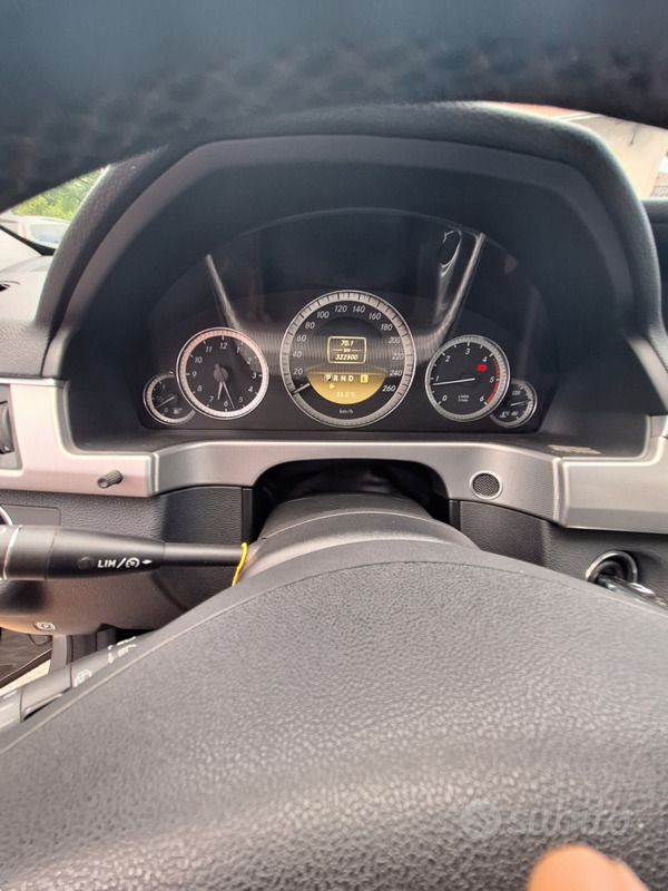 Usata Mercedes E250 204 CV (150 kW) 2011 Grigio Station wagon