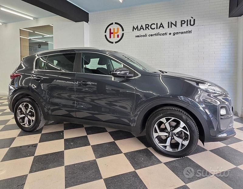 Grigio Usata 2021 Kia Sportage SUV | 16.900 € (Ottimo prezzo) - Immagine 1/4
