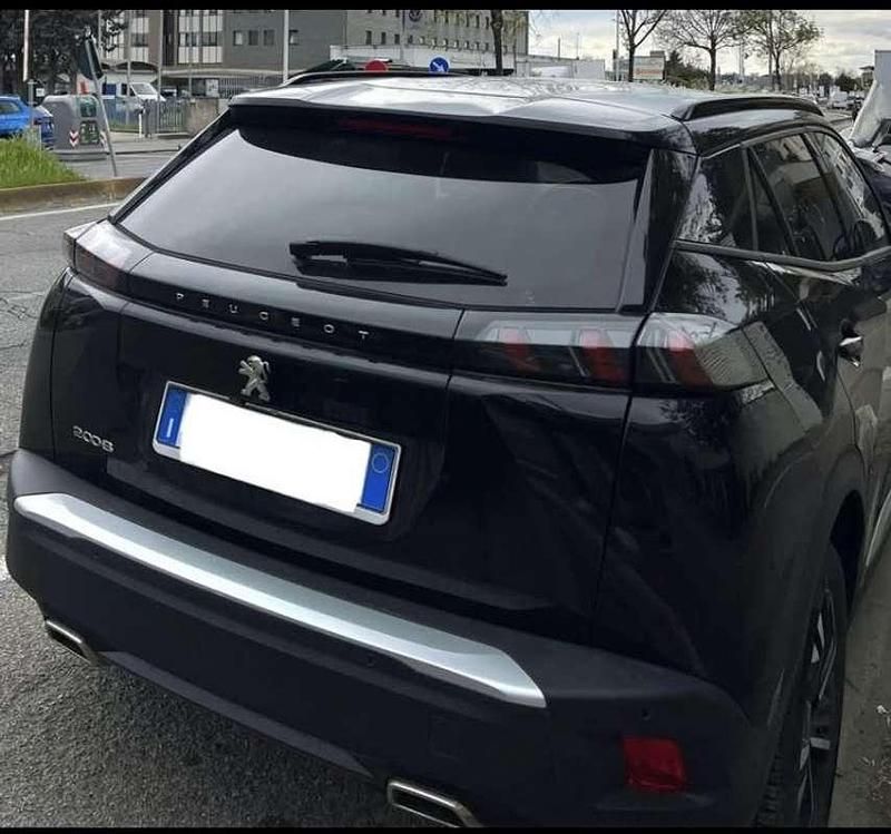 Usata Peugeot 2008 Allure 131 CV (96 kW) 2022 SUV