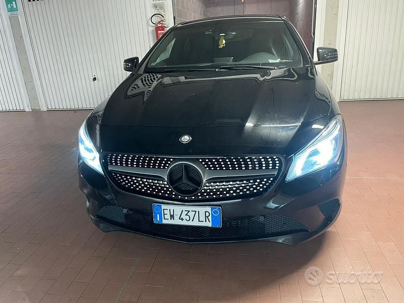 Usata Mercedes CLA180 109 CV (80 kW) 2014 Nero Berlina