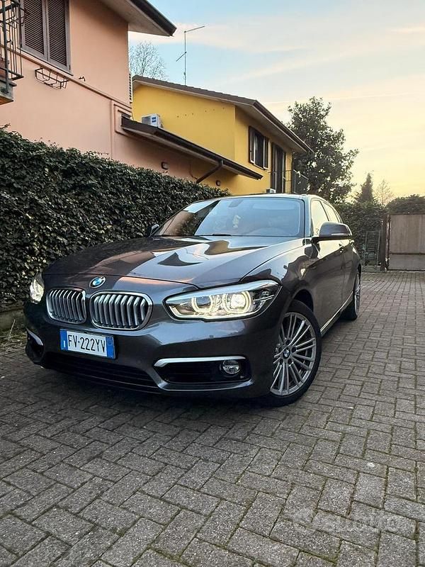 Usata BMW 118 Efficient Dynamics 150 CV (110 kW) 2018 Grigio Utilitaria