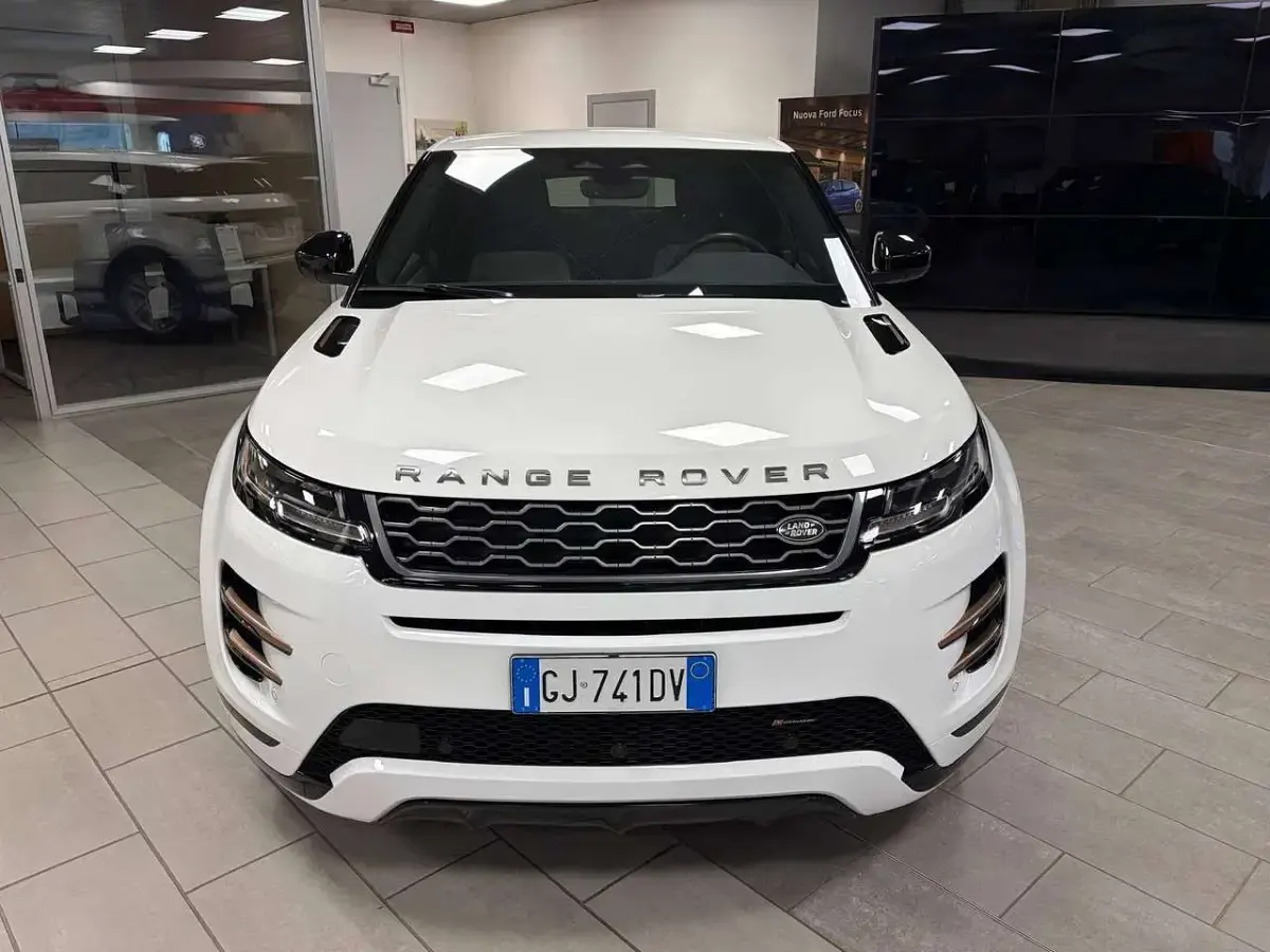 Usata Land Rover Range Rover evoque R-Dynamic 163 CV (119 kW) 2022 Bianco pastello SUV