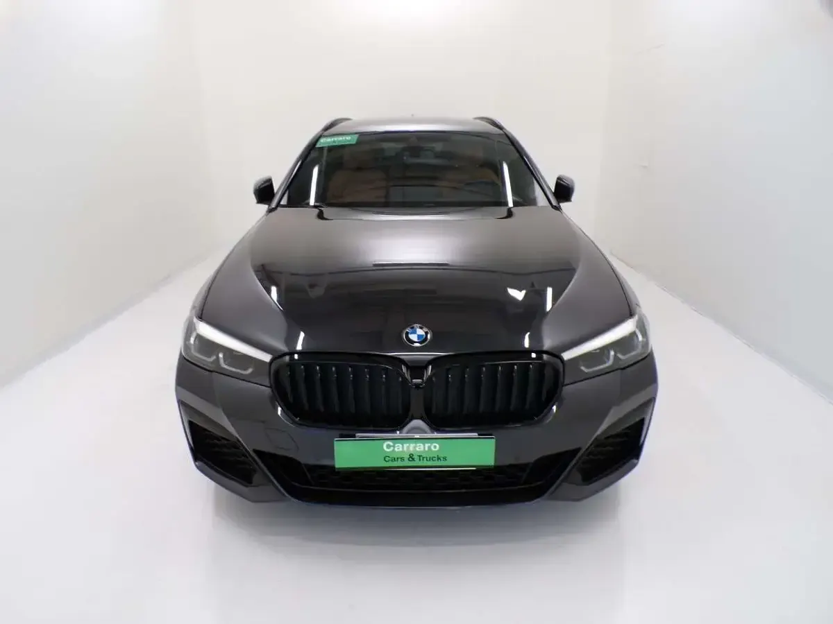 Usata BMW 530 M Sport 249 CV (183 kW) 2021 Grigio palladio Station wagon