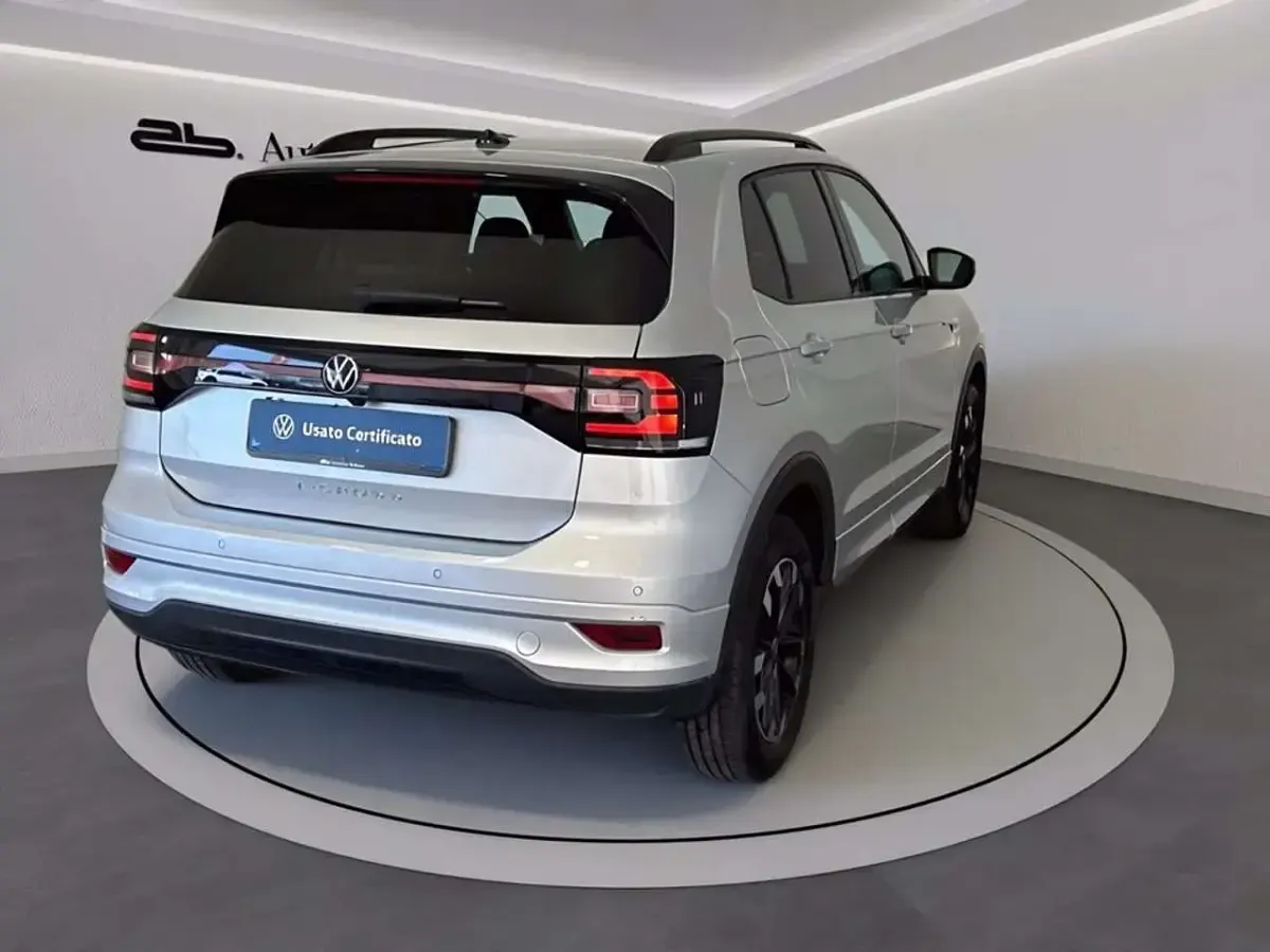 Usata VW T-Cross Sportline 95 CV (69 kW) 2023 Grigio SUV