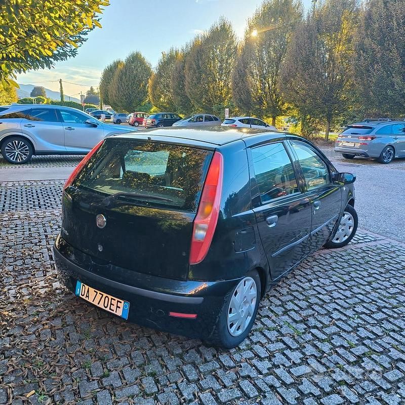 Usata Fiat Punto 2004 Utilitaria