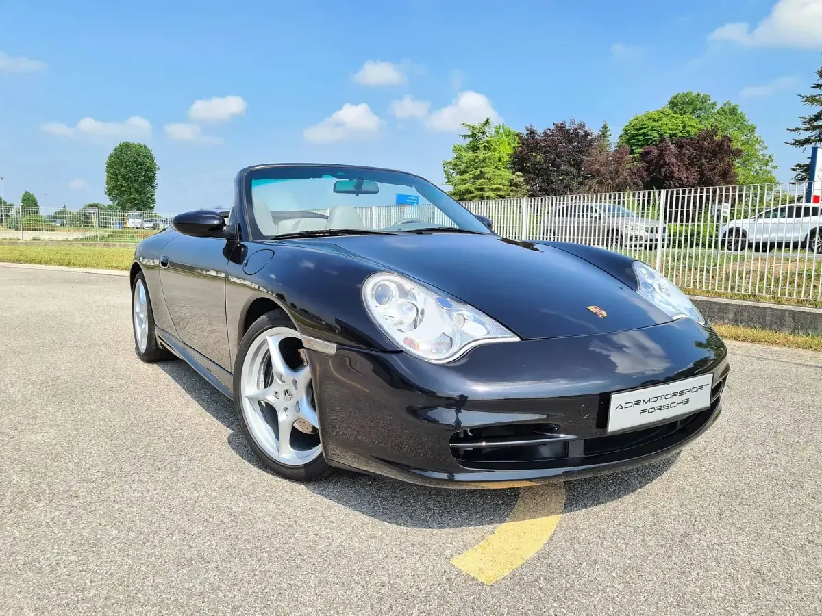 Usata Porsche 911 Carrera Cabriolet 320 CV (235 kW) 2003 Nero Cabrio