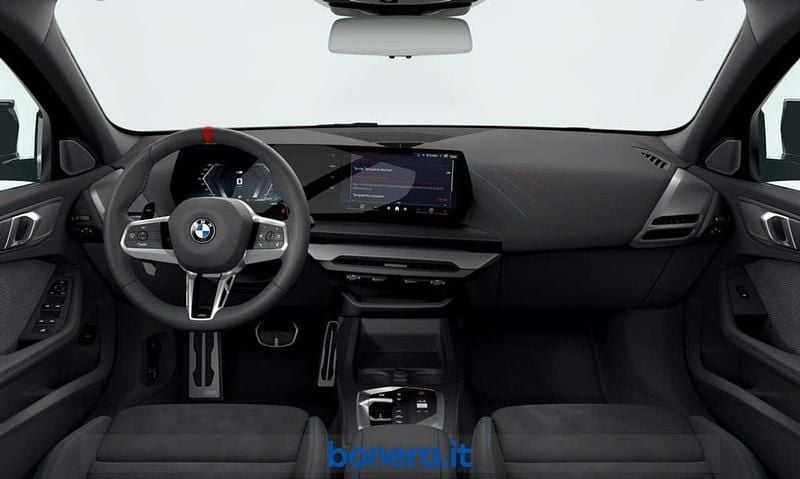 Nuova BMW M5 M Sport 300 CV (220 kW) 2026 Frozen pure grey metallizzato Berlina