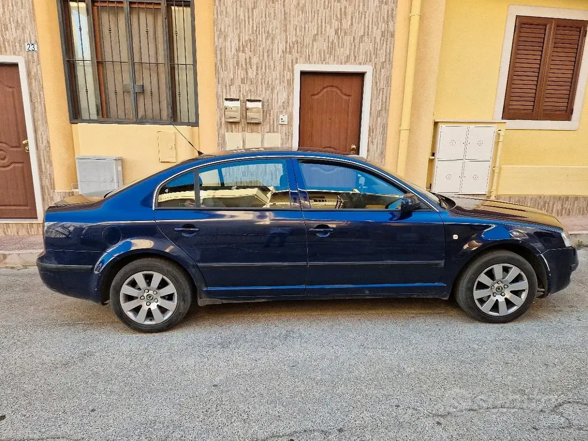 Usata Skoda Superb 130 CV (95 kW) 2003 Berlina