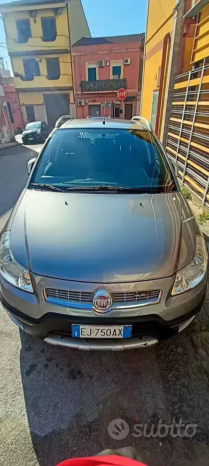 Usata Fiat Sedici 135 CV (99 kW) 2012 SUV