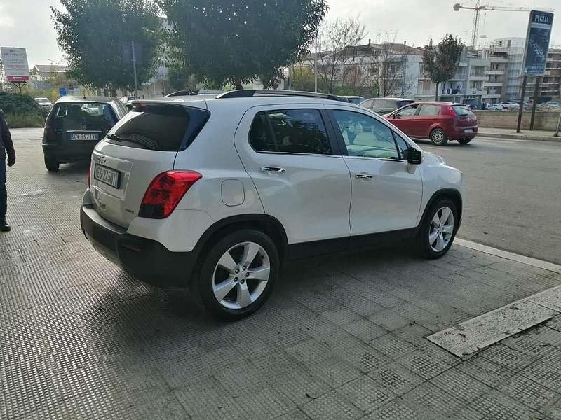 Usata Chevrolet Trax LTZ 131 CV (96 kW) 2013 Bianco SUV