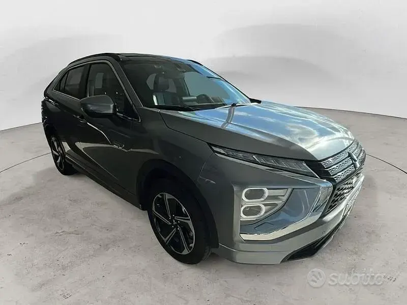 Usata Mitsubishi Eclipse Cross 188 CV (138 kW) 2022 Grigio SUV
