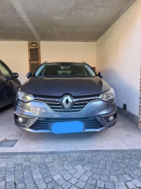 Usata Renault Mégane GrandTour Intens 110 CV (80 kW) 2017 Grigio Station wagon