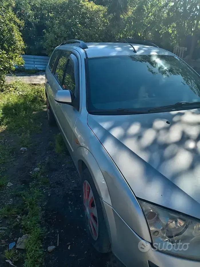 Usata Ford Mondeo 131 CV (96 kW) 2002 Grigio Station wagon
