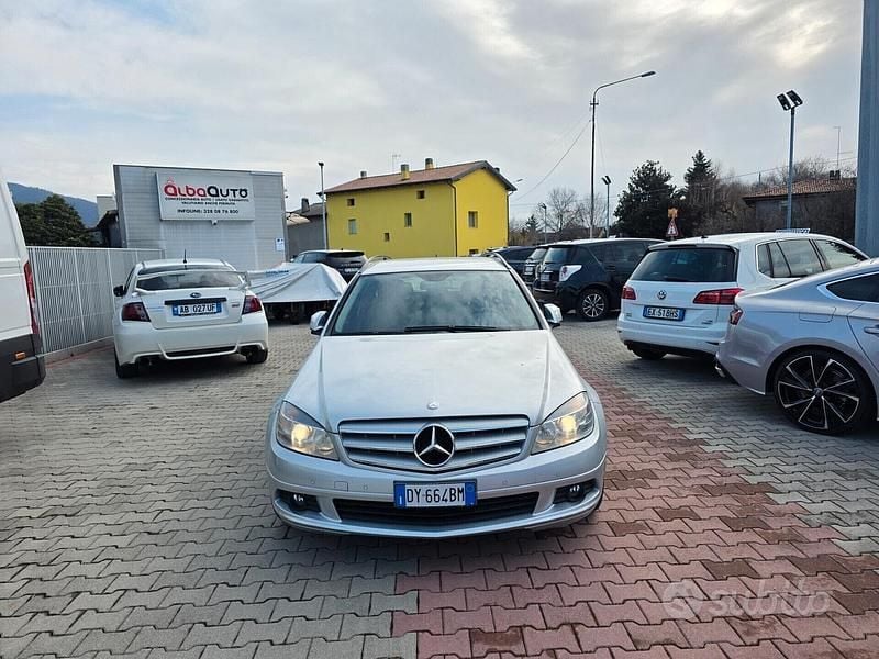 Usata Mercedes C220 Avantgarde 170 CV (125 kW) 2009 Grigio Station wagon