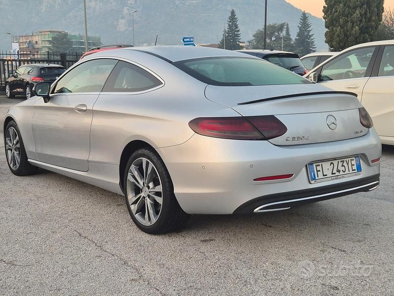Gebraucht Mercedes C220 170 PS (125 kW) 2017 Grau Coupé