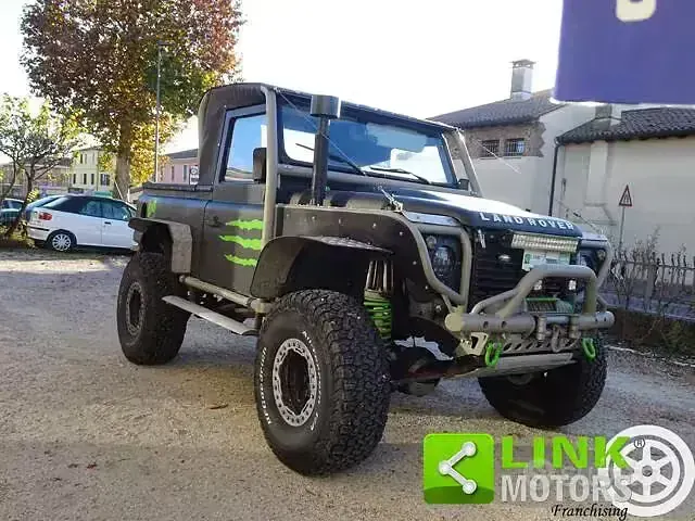 Usata Land Rover Defender 122 CV (89 kW) 2000 SUV