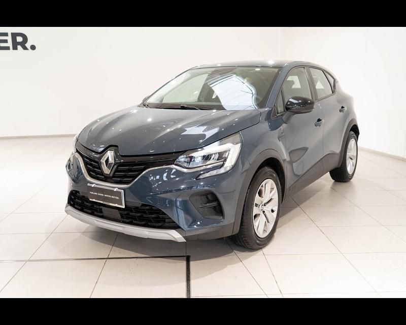 Usata Renault Captur Equilibre 101 CV (74 kW) 2023 Blu/azzurro SUV