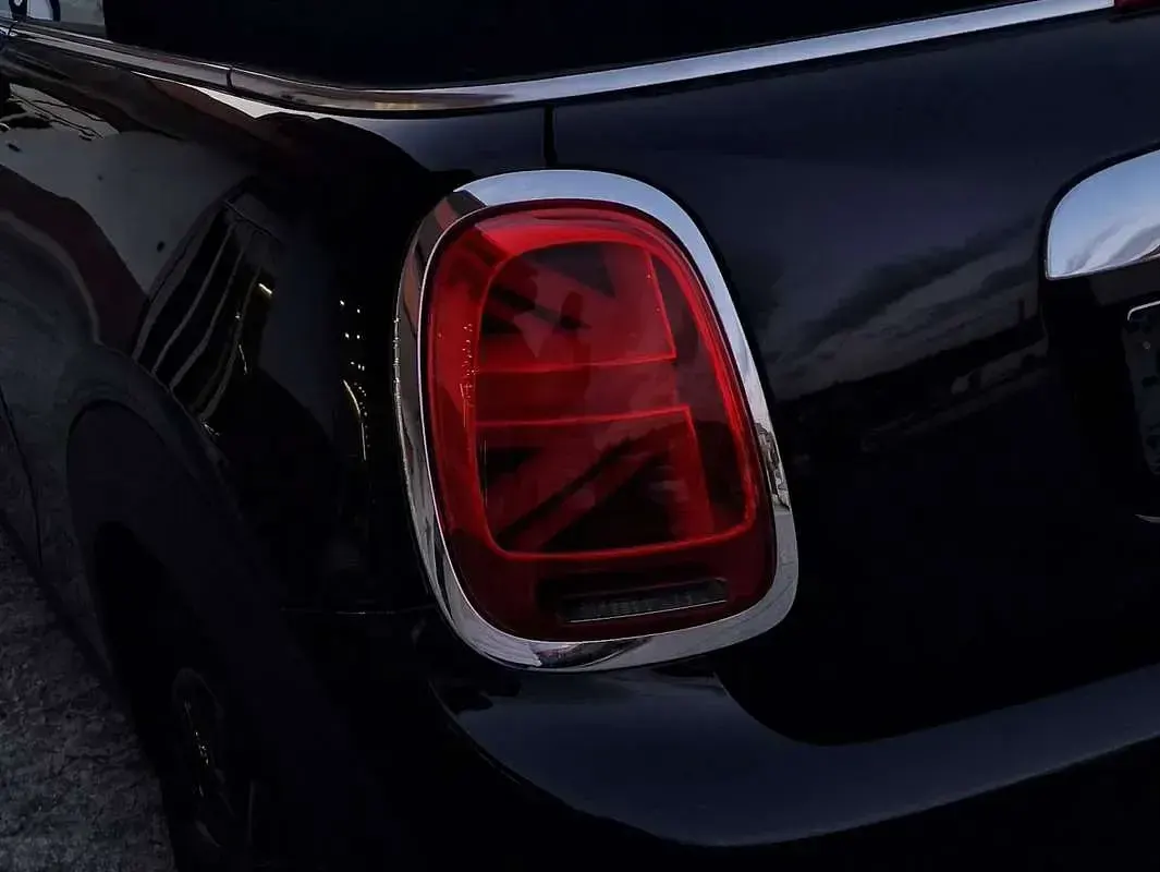Usata Mini Cooper Cabriolet 136 CV (100 kW) 2018 Nero Cabrio