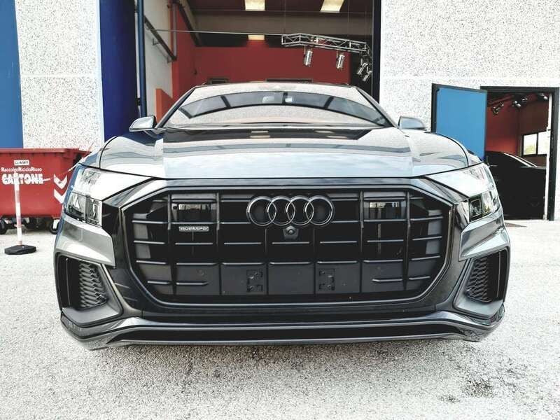 Usata Audi Q8 S-Line 286 CV (210 kW) 2018 Grigio daytona perla SUV