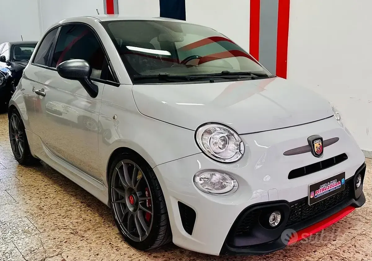 Usata Abarth 500 135 CV (99 kW) 2009 Grigio Utilitaria