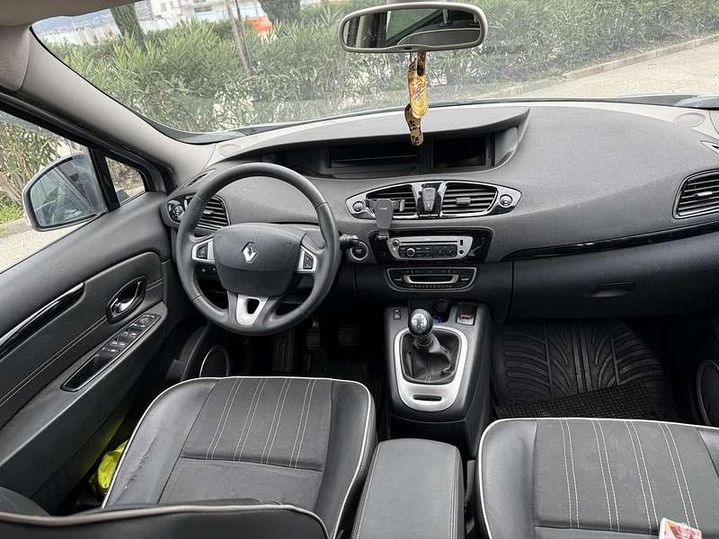 Usata Renault Scénic III 110 CV (80 kW) 2013 Monovolume