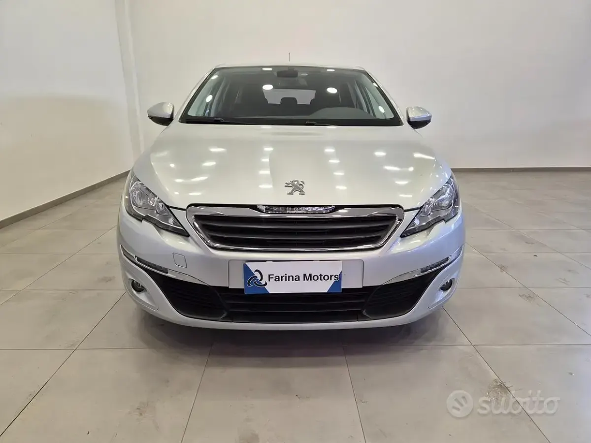 Usata Peugeot 308 SW Active 120 CV (88 kW) 2015 Grigio Station wagon