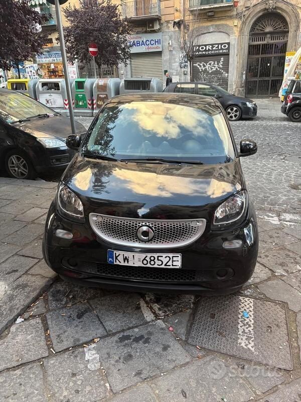 Usata Smart ForFour 71 CV (52 kW) 2016 Nero Utilitaria