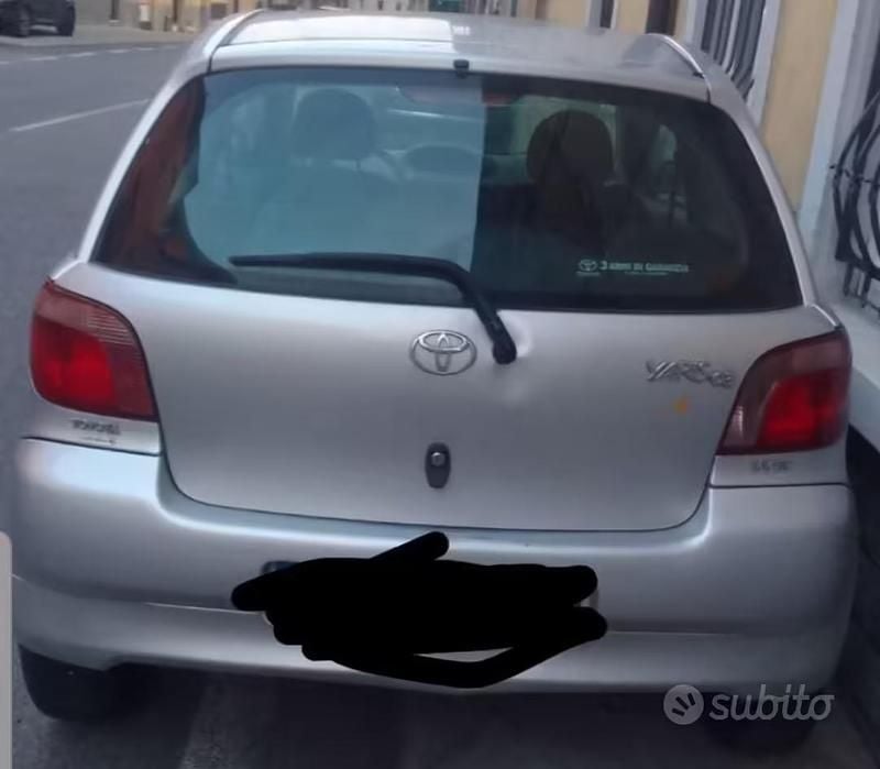 Usata Toyota Yaris 2002 Berlina