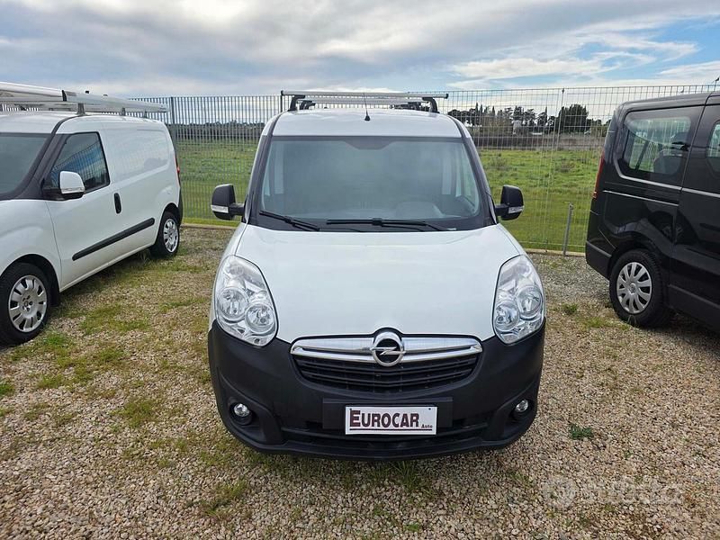 Usata Fiat Doblò 105 CV (77 kW) 2018 Bianco Monovolume