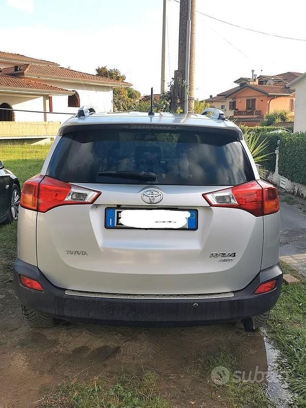 Usata Toyota RAV4 Style 150 CV (110 kW) 2013 Grigio SUV