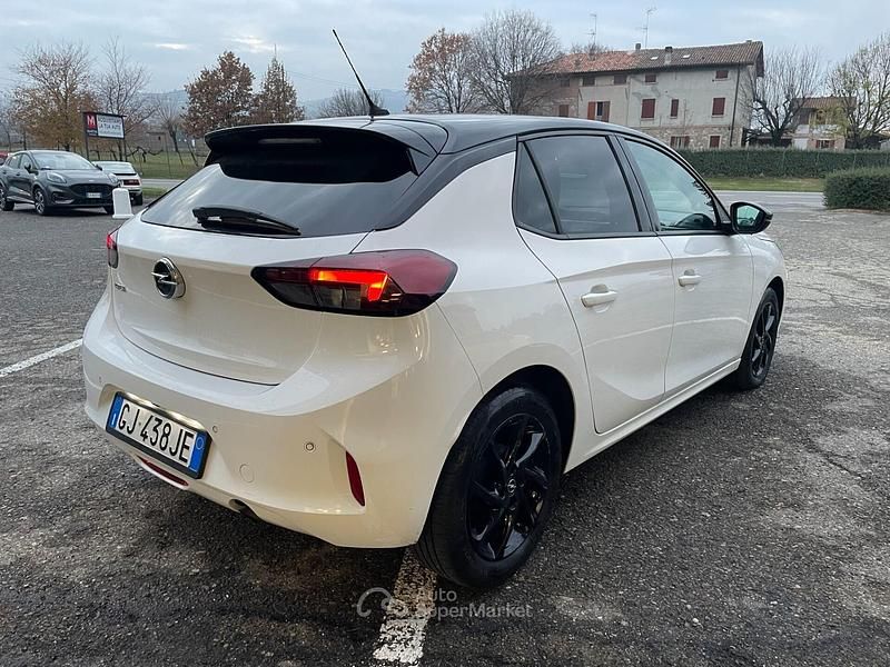 Usata Opel Corsa Design & Tech 101 CV (74 kW) 2022 Bianco Berlina